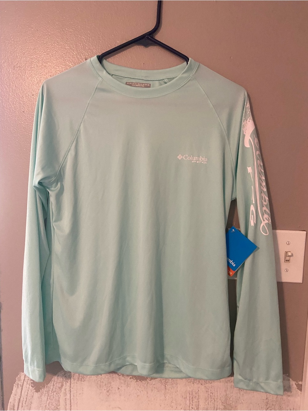Columbia Men's Long-Sleeve Rash Guard in Mint Green